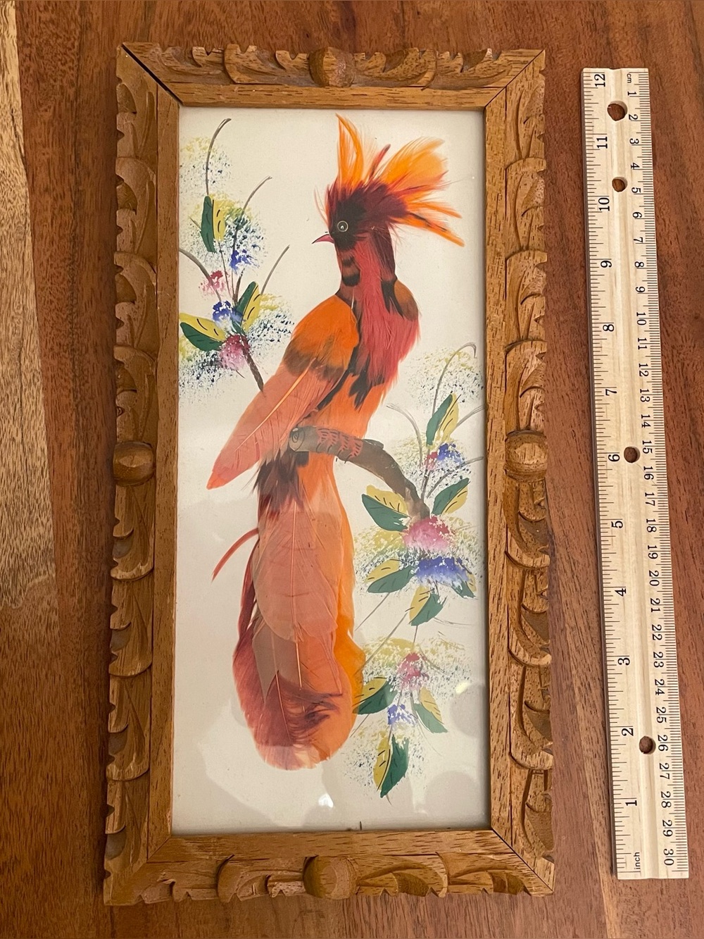 Vintage Mexican Feather Art Arte Plumaria Vibrant Red Tropical Bird Carved Frame - Picture 10 of 11